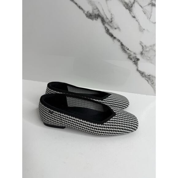 Vivaia Margot 2.0 Square Toe V-Cut Flats Houndstooth Black White Sz 38.5 8.5 - Picture 1 of 4